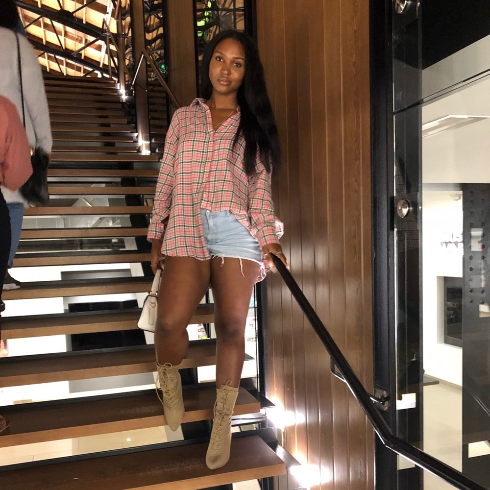 Meet your Posher, Alisha